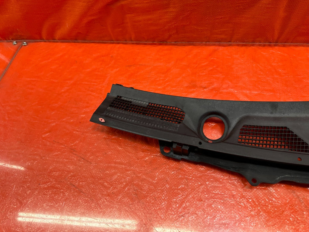 08 15 INFINITI G37 & Q60   2D COUPE   WIPER COWL TRIM   LEFT SIDE   OEM #1887