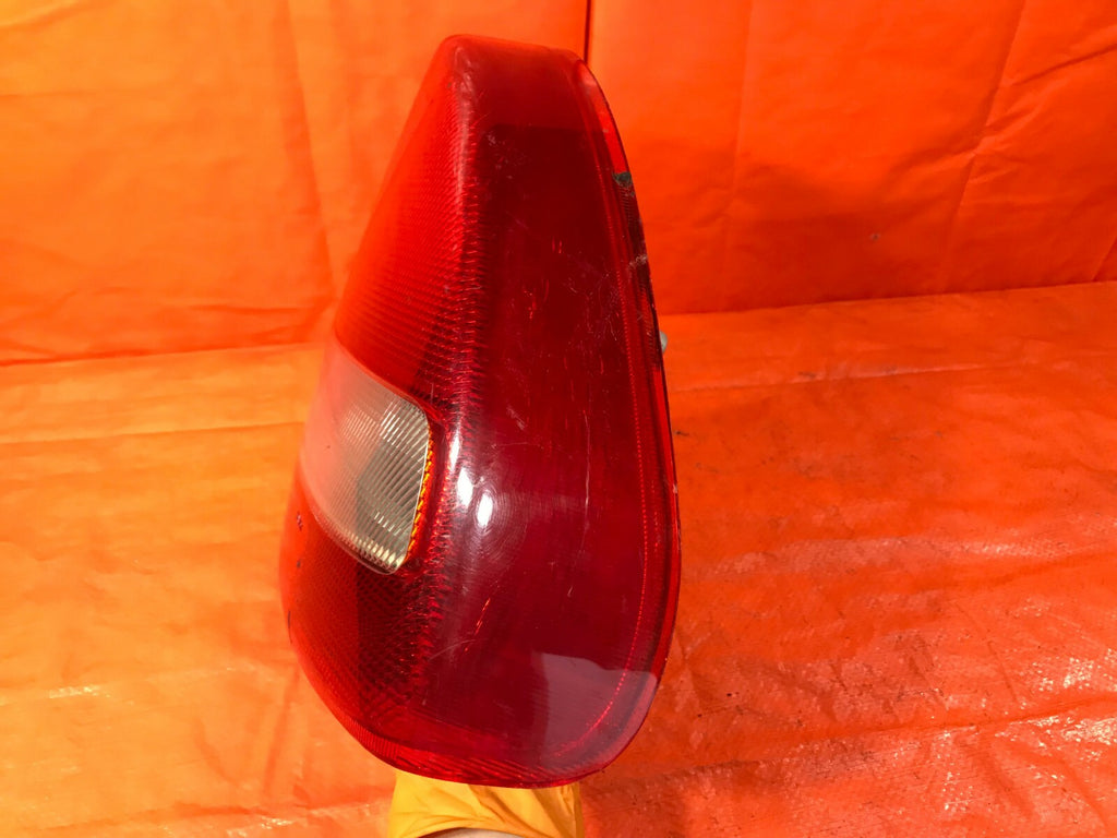 OEM 1997 1998 97 98 MITSUBISHI MIRAGE PASSENGER RIGHT OUTER TAIL LIGHT LAMP R RH4
