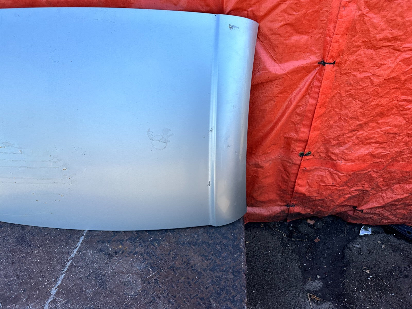 02 10 LEXUS SC430   CONVERTIBLE ROOF TOP   TOP PORTION OF CONVERTIBLE   OEM 28811