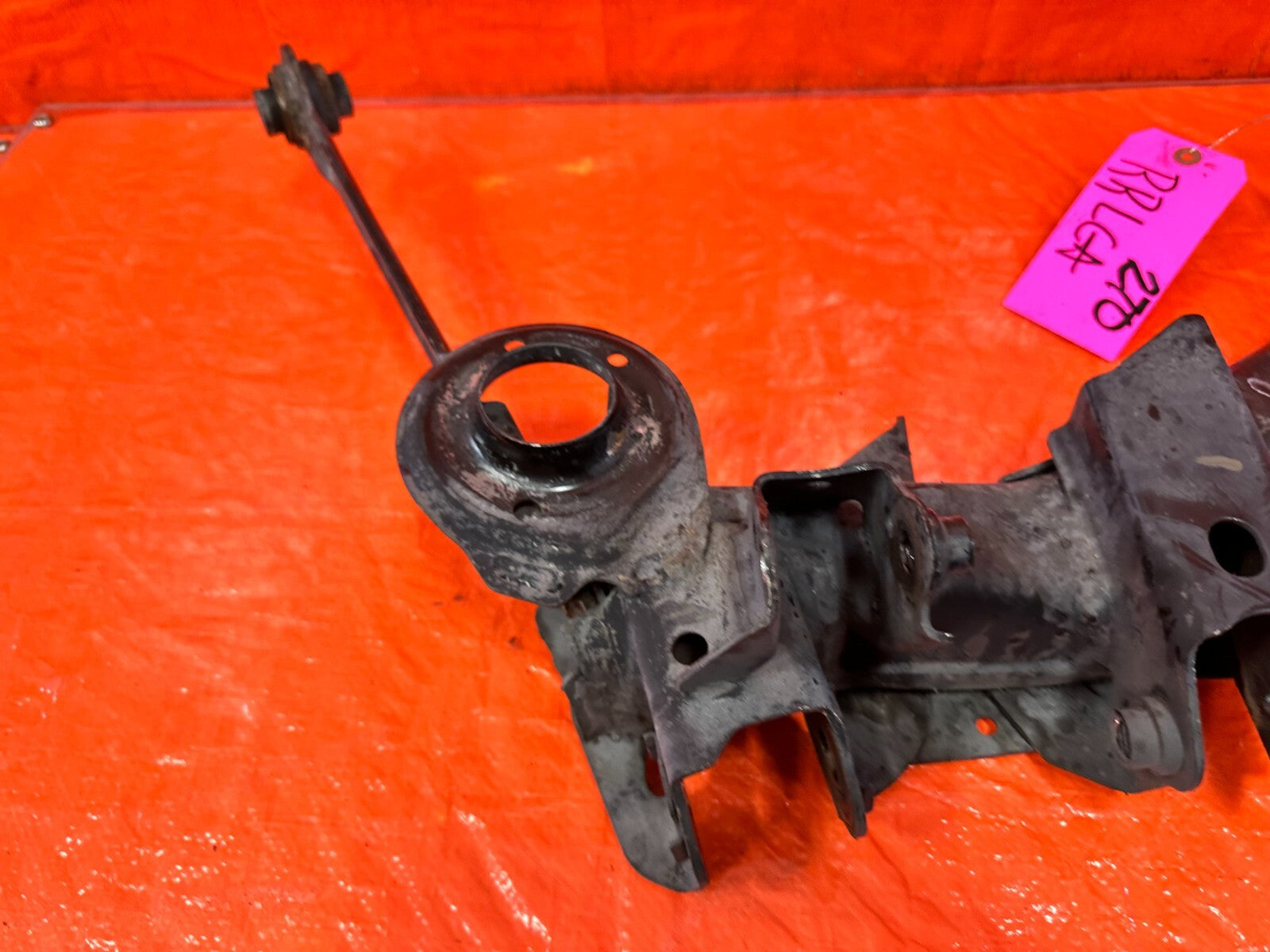06 11 HONDA CIVIC SI   PASSENGER RIGHT REAR LOWER CONTROL TRAILING ARM   OEM 2705