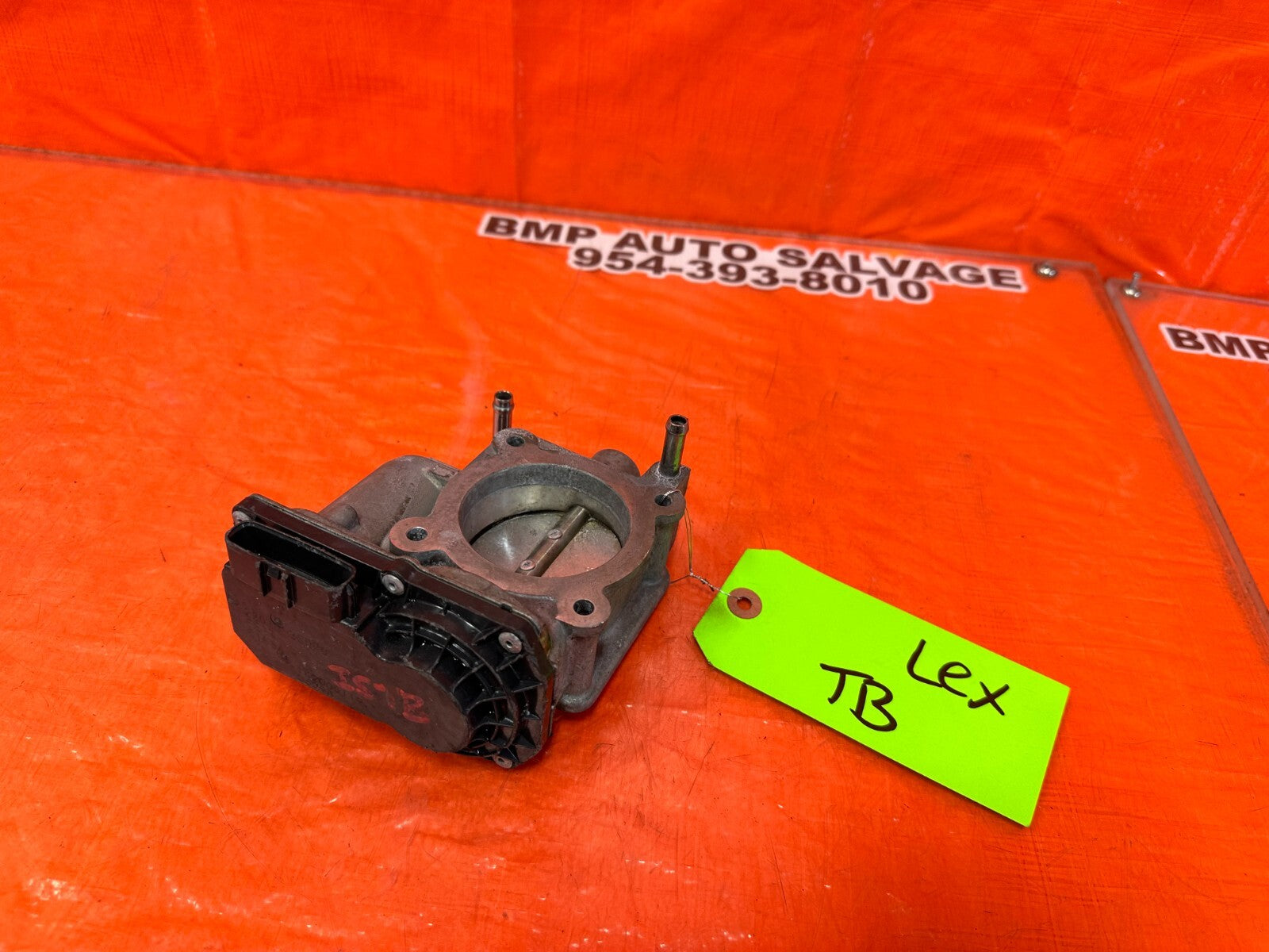 OEM 2016 16 LEXUS IS200T THROTTLE BODY ASSEMBLY   PART # 22030 360500