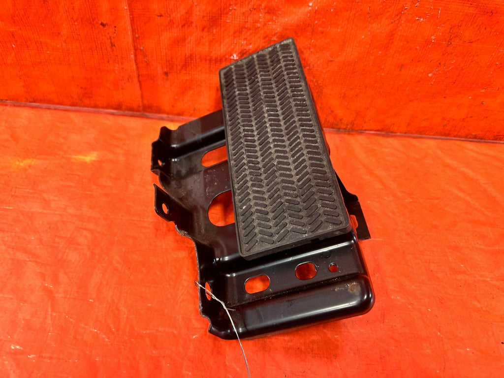 04 08 ACURA TSX   KEY IGNITION STEERING COLUMN COVER TOP BOTTOM   OEM #3041