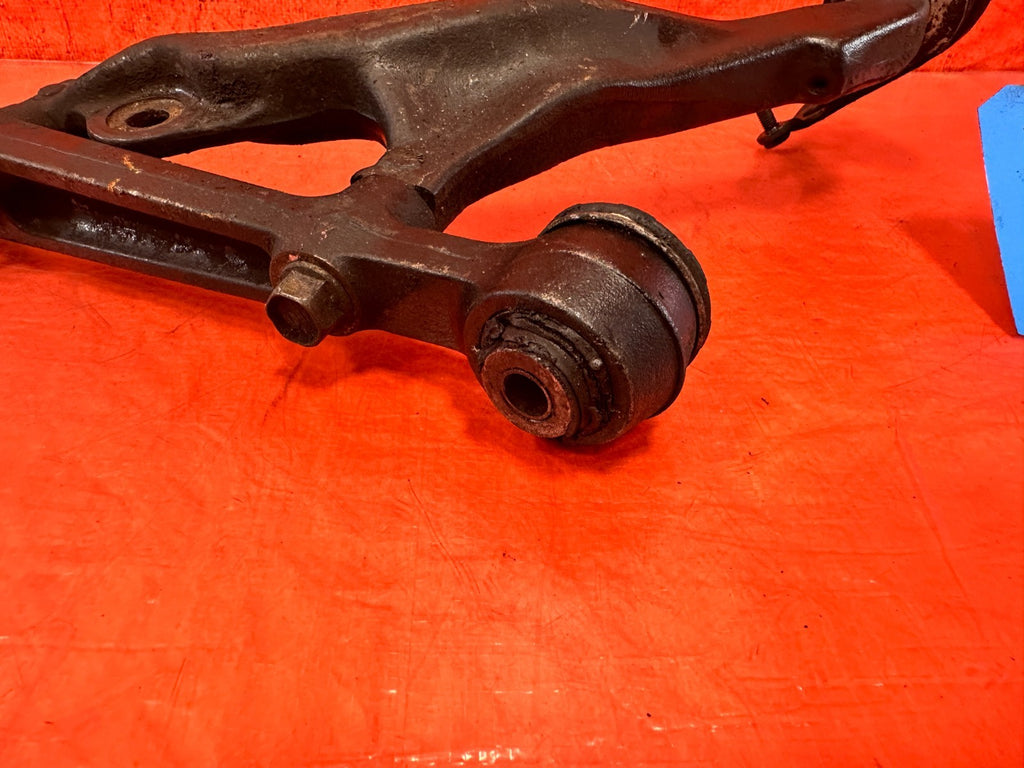 92 95 HONDA CIVIC   EX MODEL   LEFT FRONT LOWER CONTROL ARM   OEM 32713