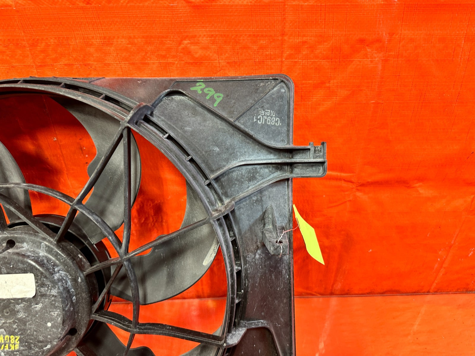 13 16 HYUNDAI GENESIS COUPE 3.8L   RADIATOR COOLING FAN W/ MOTOR & HOUSING   OEM10