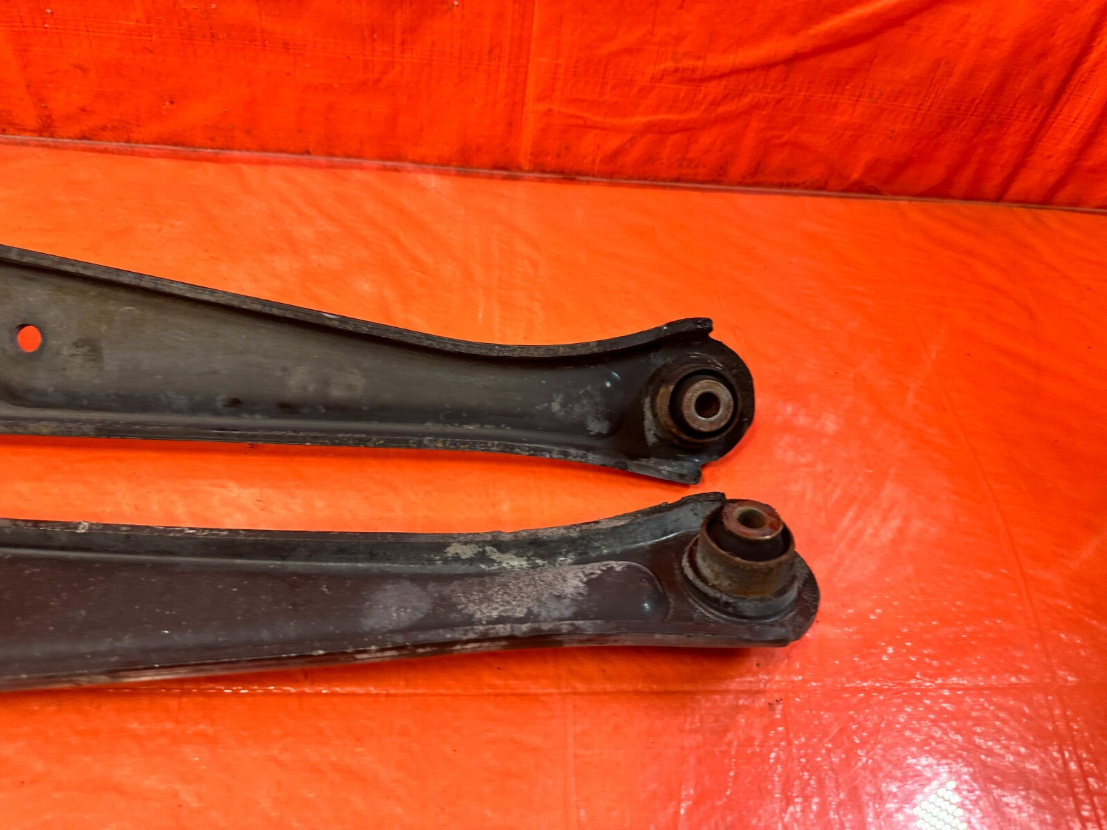 99 00 HONDA CIVIC SI EM1   REAR SWAY BAR MODEL REAR LOWER CONTROL ARMS   OEM 2976