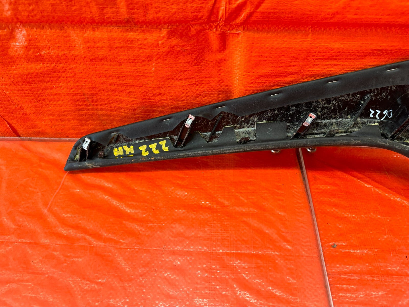 14 17 INFINITI Q50   ARM REST CENTER CONSOLE TRIM INSERT   RIGHT SIDE   OEM #2226