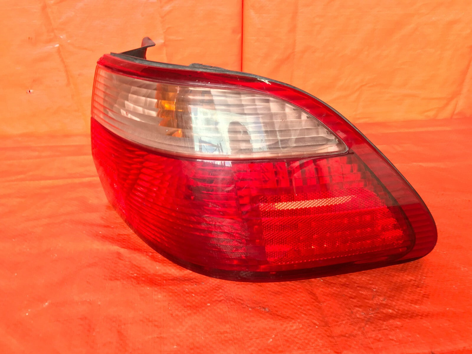 OEM 1998 98 HONDA ACCORD SEDAN PASSENGER RIGHT OUTER TAIL LIGHT LAMP R RH 4DR4