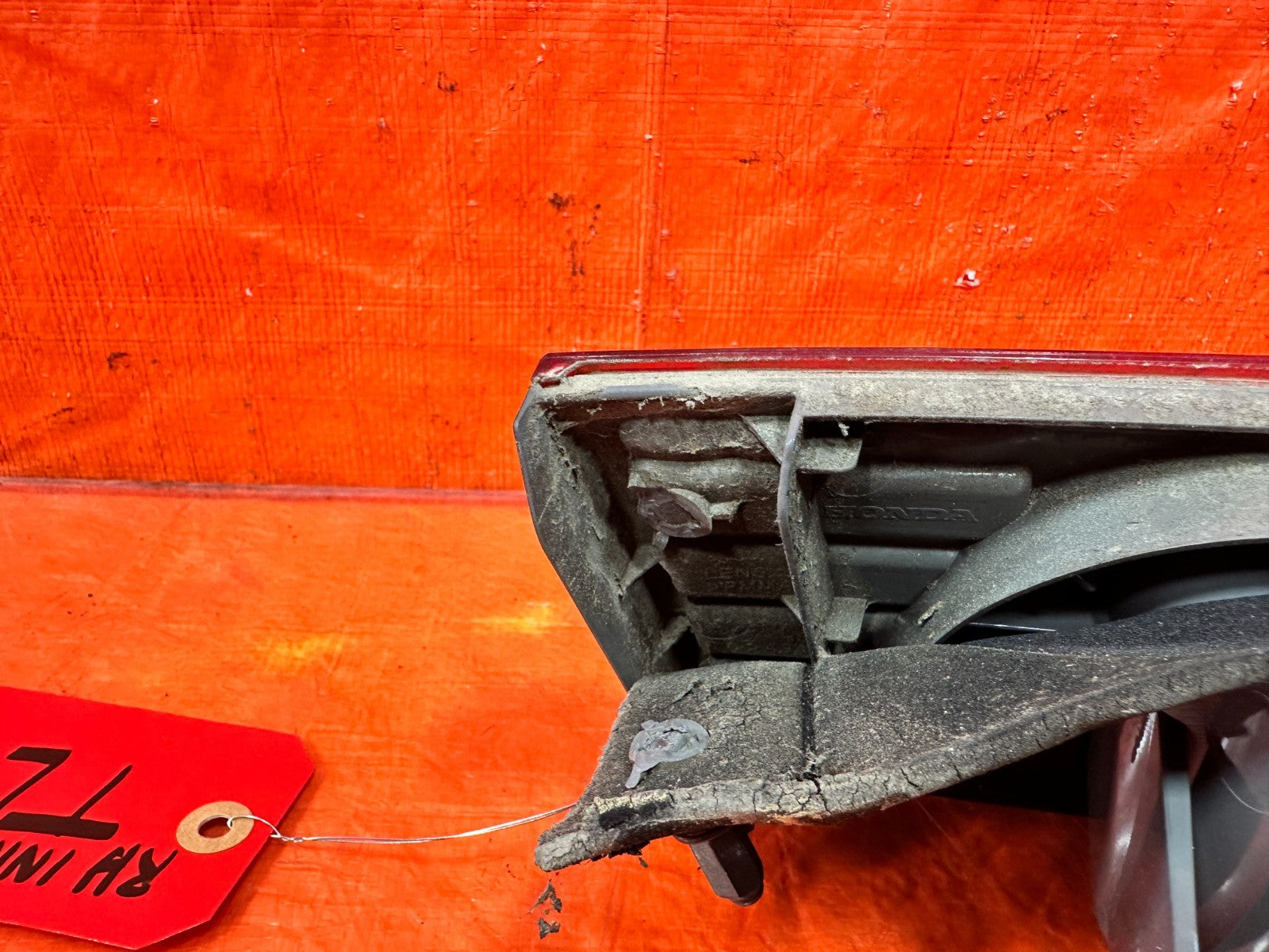 11 14 ACURA TSX   PASSENGER RIGHT INNER TAIL LIGHT LAMP TRUNK   OEM FACTORY 3056