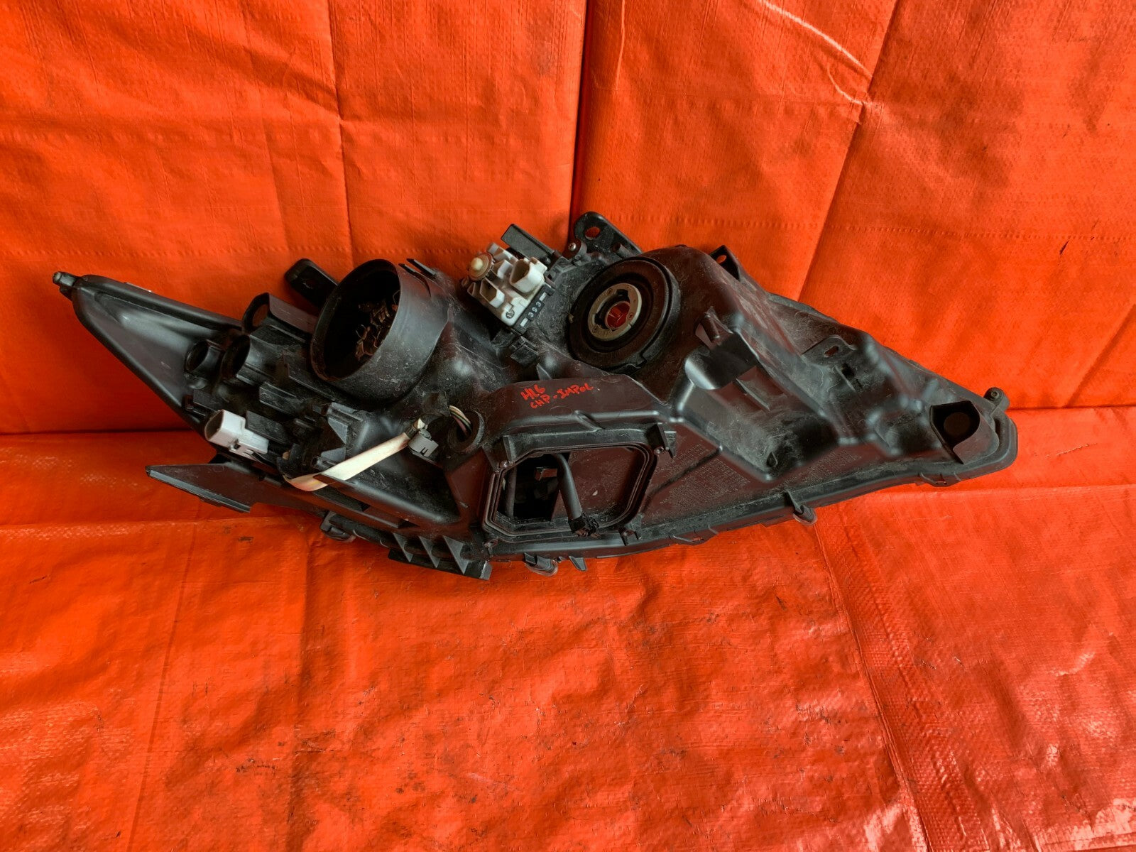 OEM 2013 2014 2015 LEXUS ES350 DRIVER LEFT HEADLIGHT HEADLAMP   SMALL CHIP LENS9