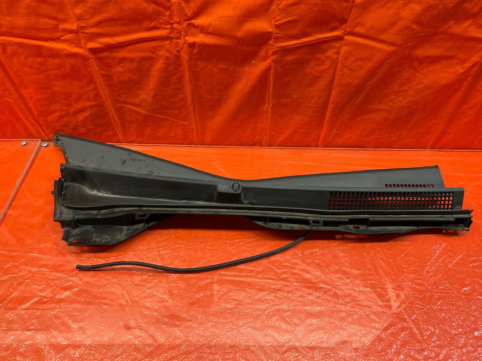 04 08 ACURA TL   WIPER COWL TRIM   PASSENGER RIGHT SIDE   OEM FACTORY #1060