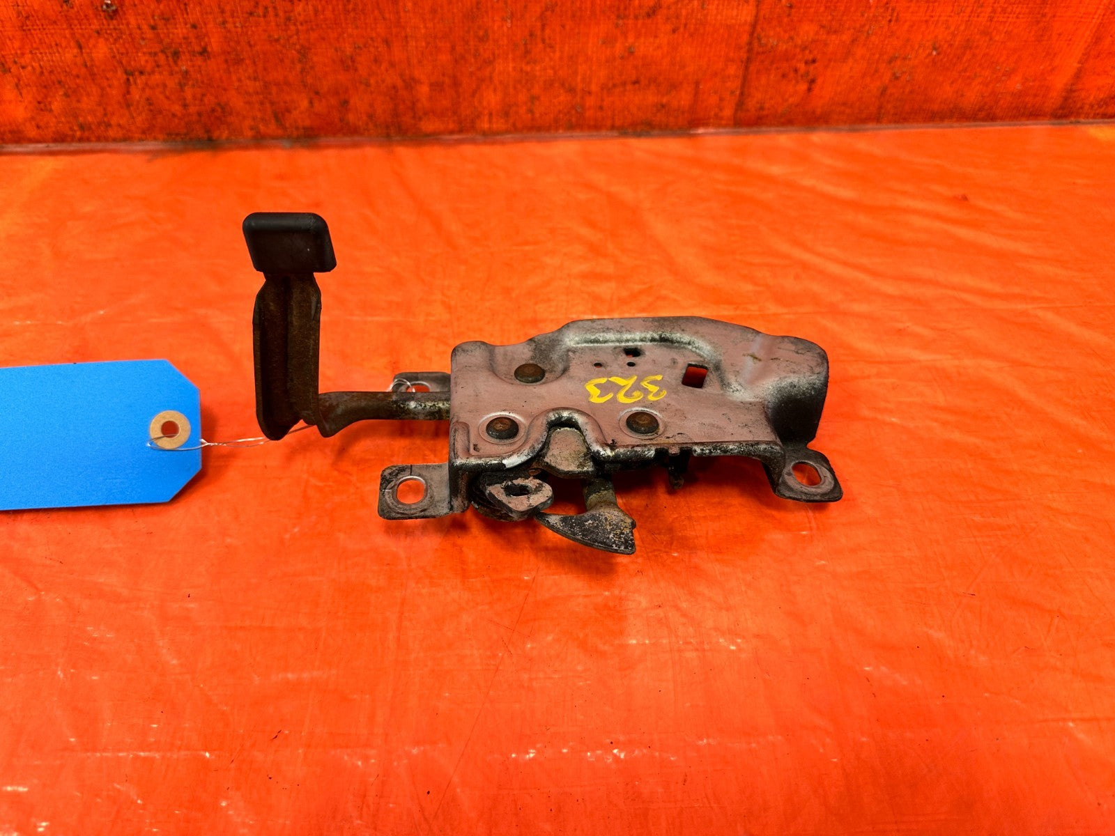 97 01 HONDA PRELUDE   HOOD LATCH LOCKING MECHANISM LOCK   OEM FACTORY #3235