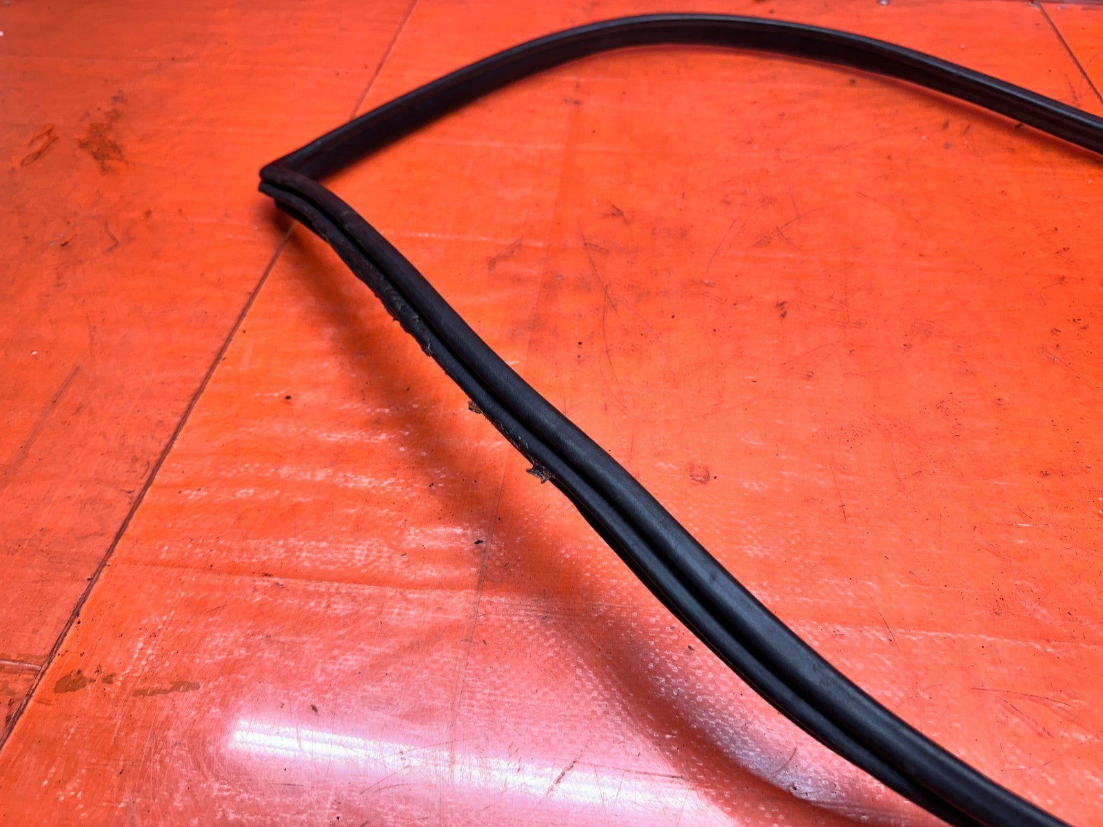 92 96 HONDA PRELUDE RIGHT DOOR OPENING WEATHERSTRIP OEM #3329