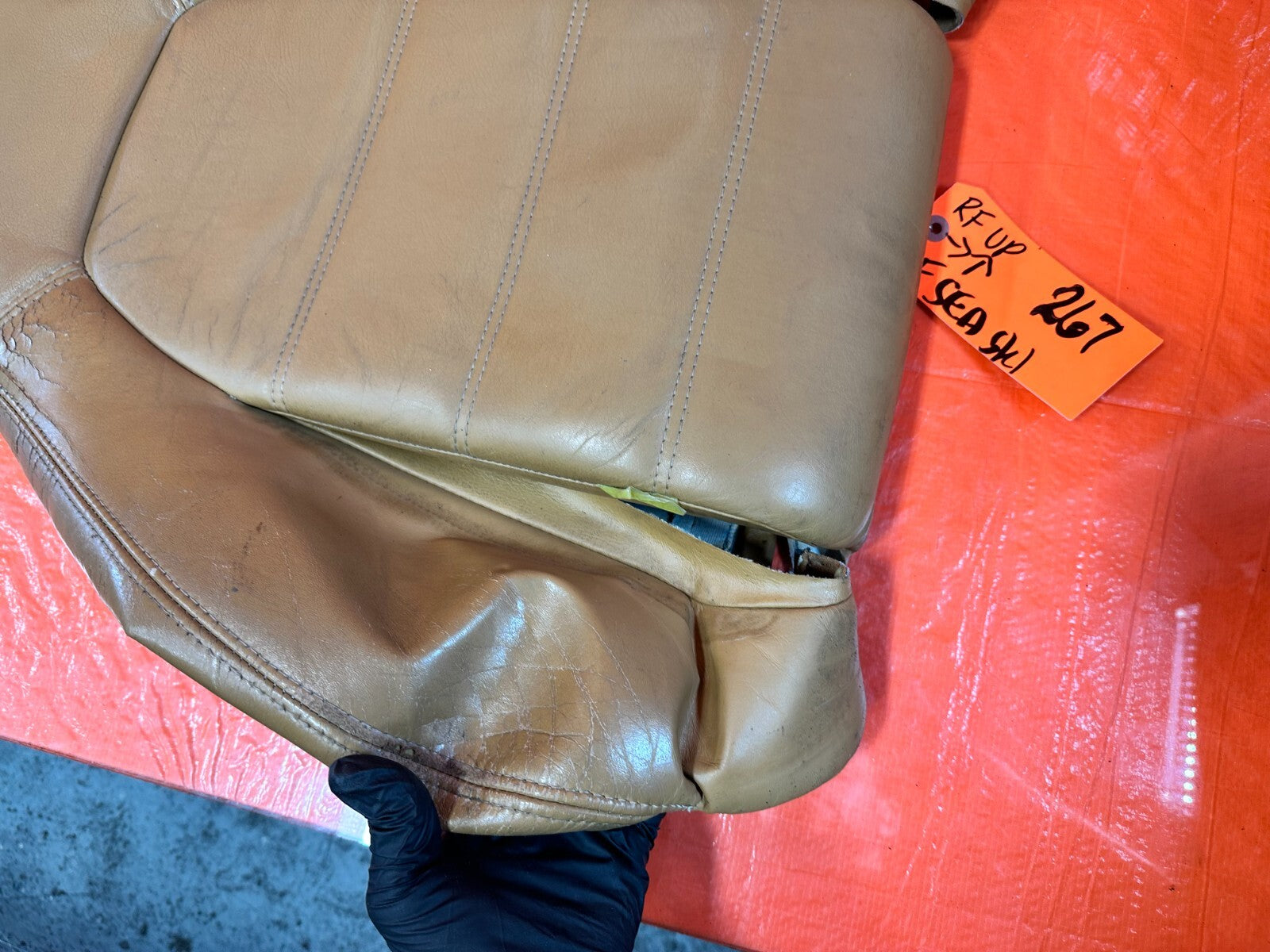 1993 93 MAZDA MX 5 MIATA   PASSENGER RIGHT FRONT UPPER SEAT SKIN WRAP COVER 2677