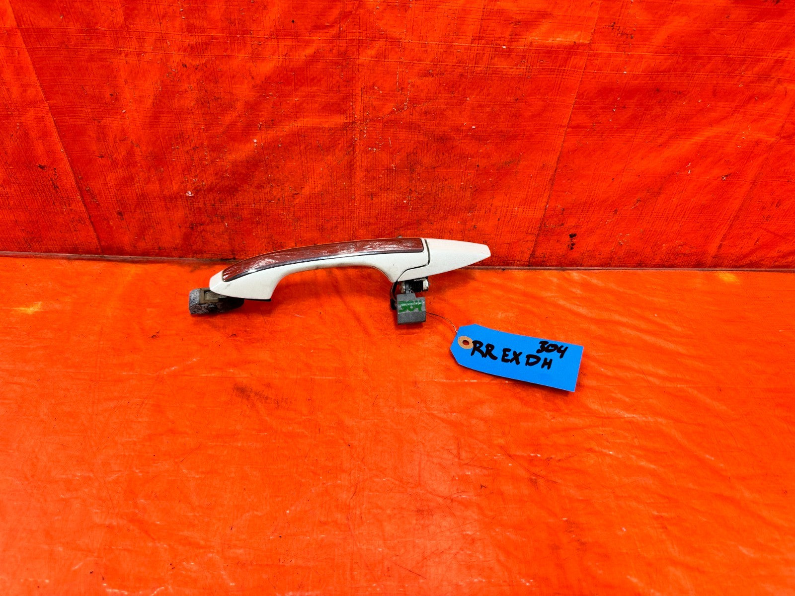 04 08 ACURA TSX   PASSENGER RIGHT REAR   EXTERIOR DOOR HANDLE WHITE OEM #3040