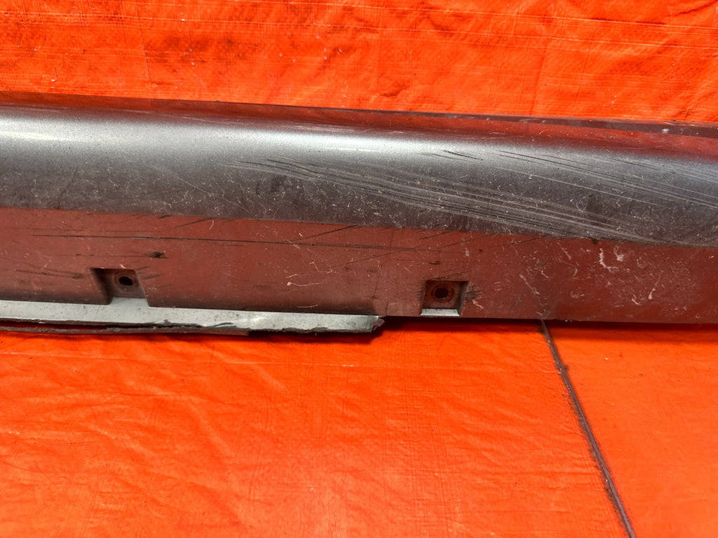09 13 INFINITI G37 CONVERTIBLE   RIGHT SIDE SKIRT ROCKER MOLDING OEM #3104