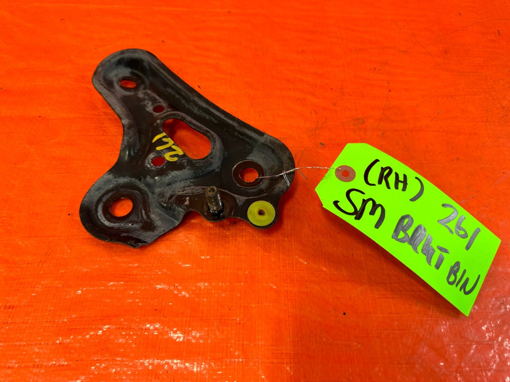 02 10 LEXUS SC430   RIGHT SUBFRAME BRACKET CROSSMEMBER PLATE   OEM #2610