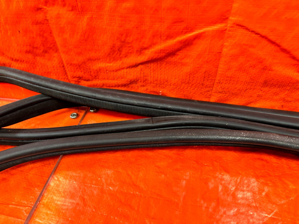 09 14 ACURA TSX DOOR TO CHASSIS OPEN TRIM RUBBER GASKETS SEALS FRONT REAR ALL 44