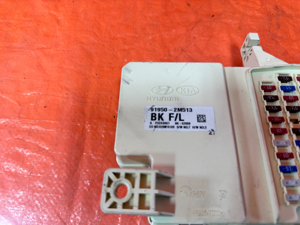 13 16 HYUNDAI GENESIS COUPE   INTERIOR CABIN UNDER DASH FUSE BOX PANEL OEM 3023