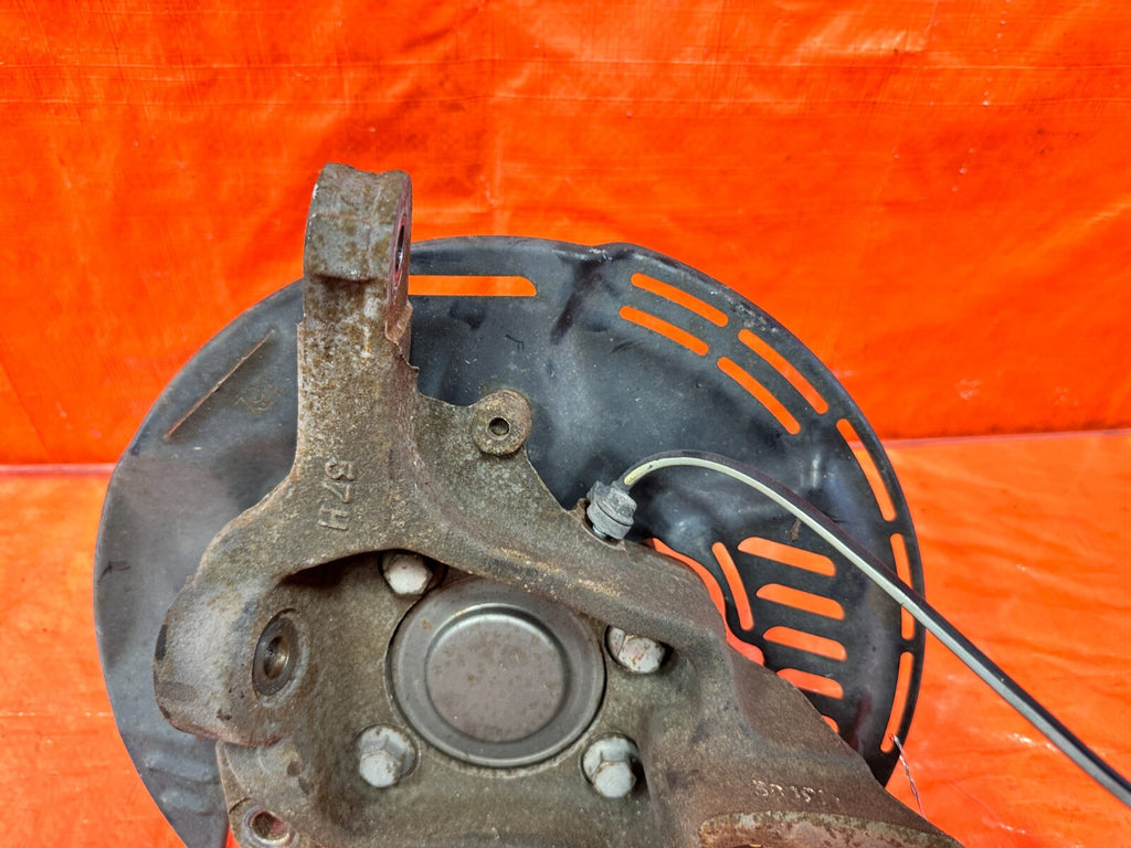 13 16 SCION FRS BRZ 86   DRIVER LEFT FRONT SPINDLE KNUCKLE HUB   OEM #2934