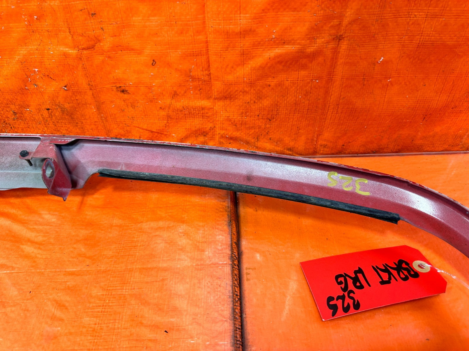90 91 HONDA CIVIC HATCHBACK   FRONT BUMPER GRILLE INSERT  ASSEMBLY   OEM 32513