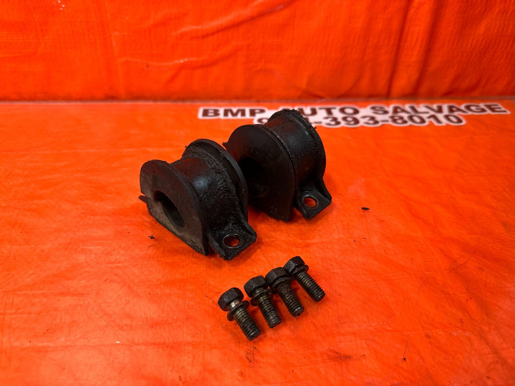 88 01 HONDA PRELUDE   FRONT SWAY BAR MOUNTING BRACKET & BUSHING SET   OEM #2520