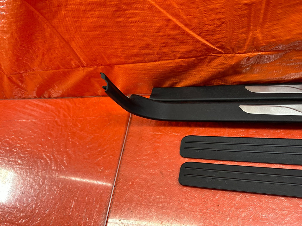 10 16 HYUNDAI GENESIS COUPE   LEFT AND RIGHT FLOOR PILLARS SCUFF PLATES OEM #21911