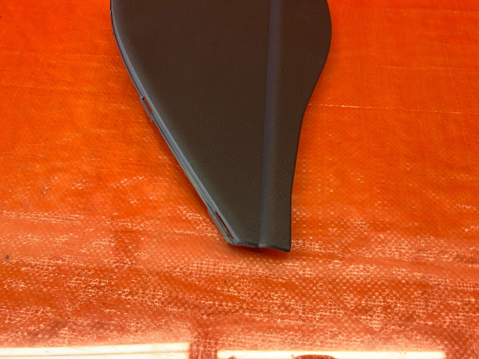 99 00 HONDA CIVIC   COUPE & HATCH   DASH BOARD TRIM PASSENGER RIGHT SIDE OEM 1433