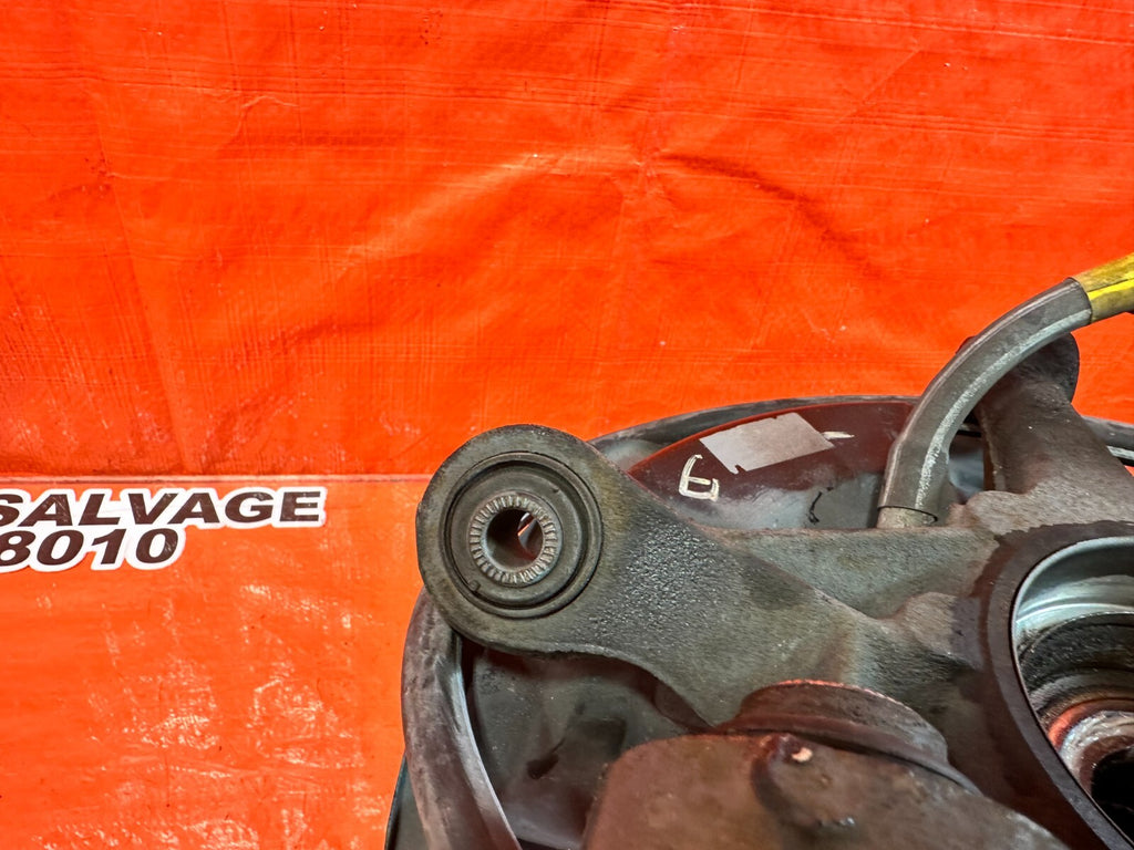 02 10 LEXUS SC430   PASSENGER RIGHT REAR SPINDLE KNUCKLE HUB   OEM FACTORY #26111