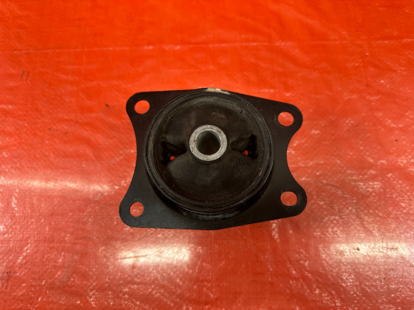 00 05 HONDA S2000   DIFFERENTIAL CARRIER PUMPKIN   RIGHT RUBBER MOUNT   OEM #2256
