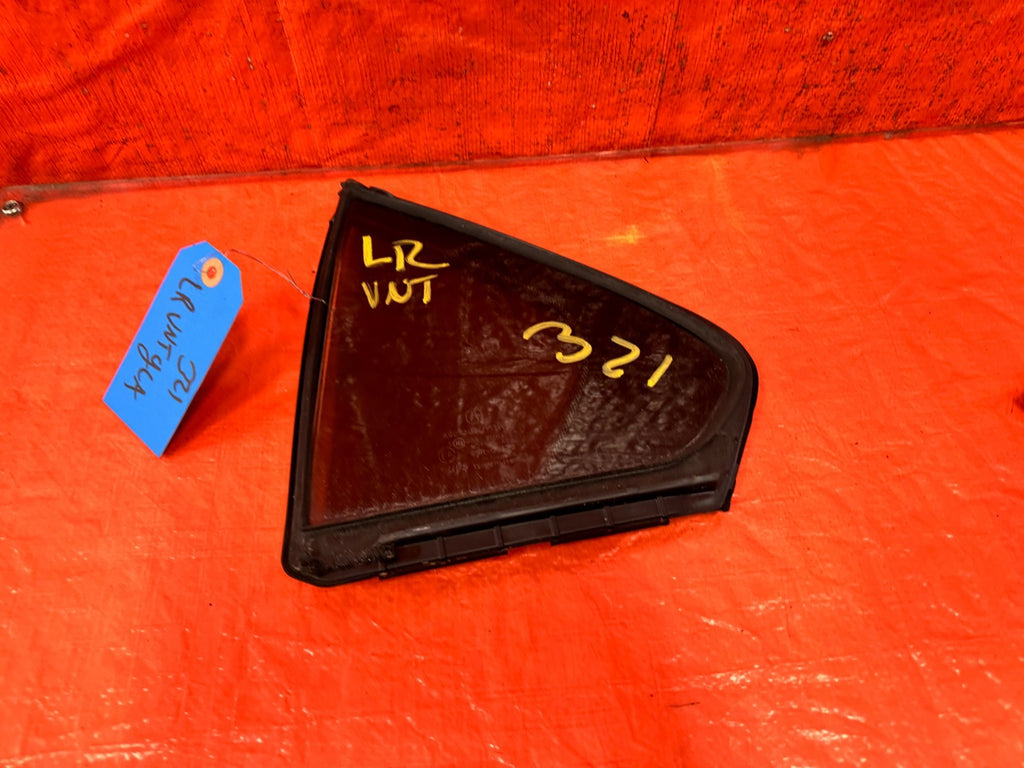 09 14 ACURA TSX   DRIVER LEFT REAR VENT GLASS   OEM FACTORY #3211
