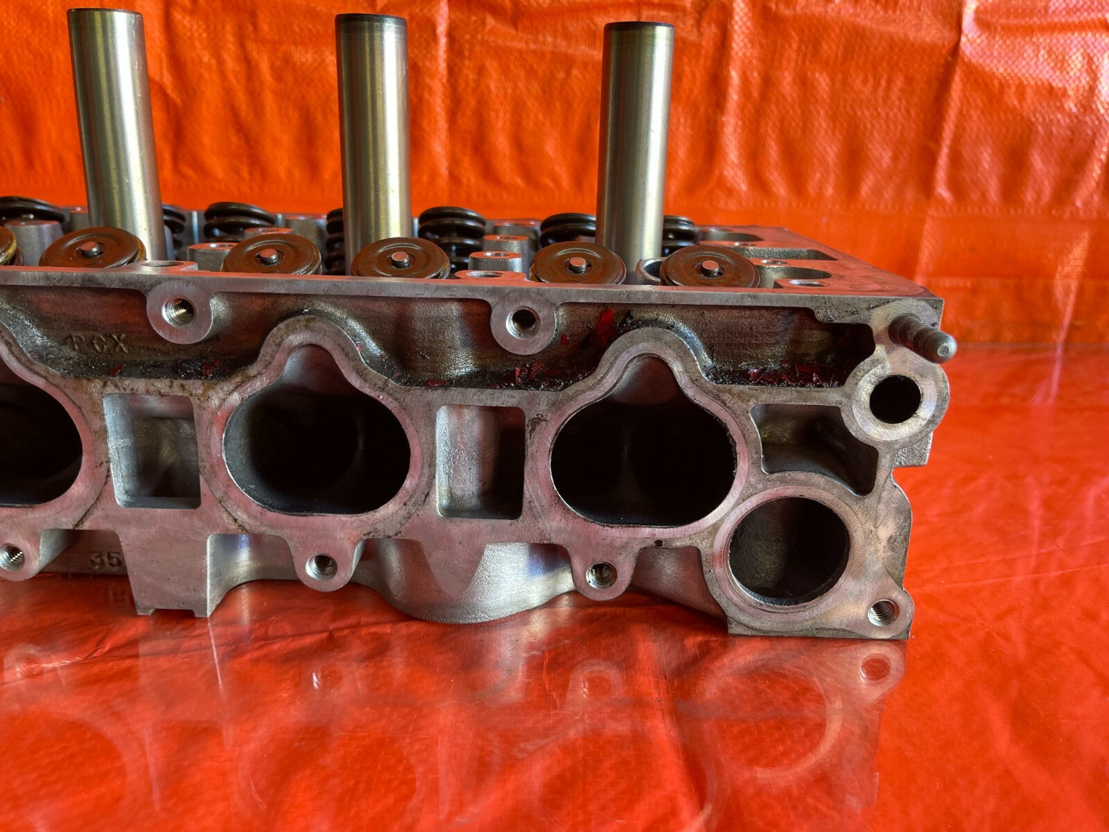 00 05 HONDA S2000 F22C1 F20C1  CYLINDER HEAD    CORE      DAMAGED  OEM6