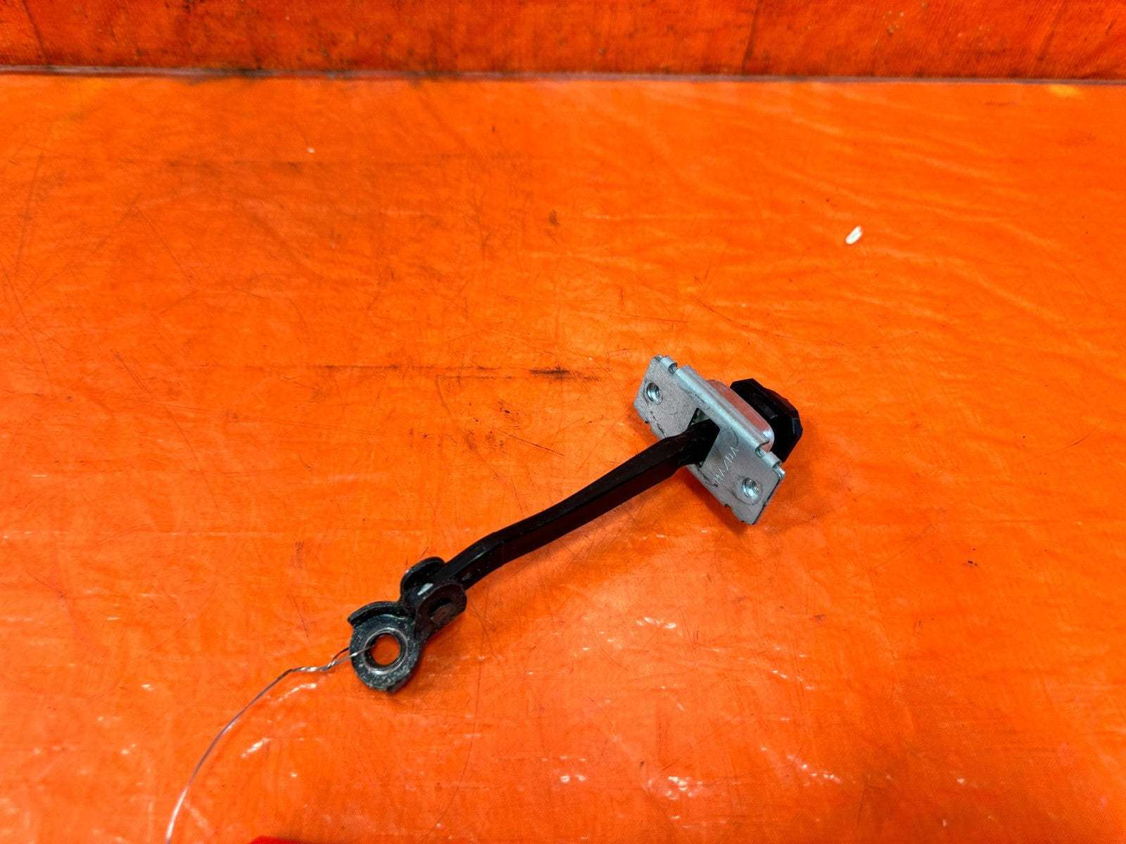 09 11 MAZDA RX8 RX 8   DRIVER LEFT REAR DOOR CHECKER HINGE ARM STOPPER   OEM 3031