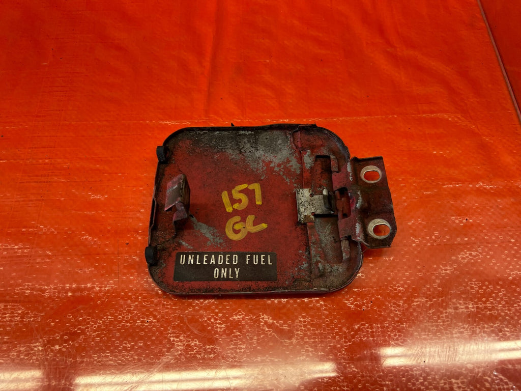 88 91 HONDA CRX   FUEL LID / GAS CAP COVER   RED COLOR   OEM FACTORY #1575