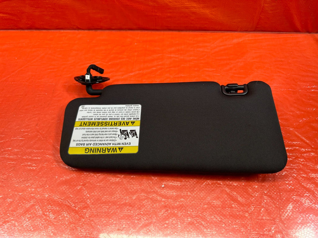 15 21 SUBARU WRX & STI   SUN VISOR   PASSENGER RIGHT   BLACK   NON EYESIGHT #1820