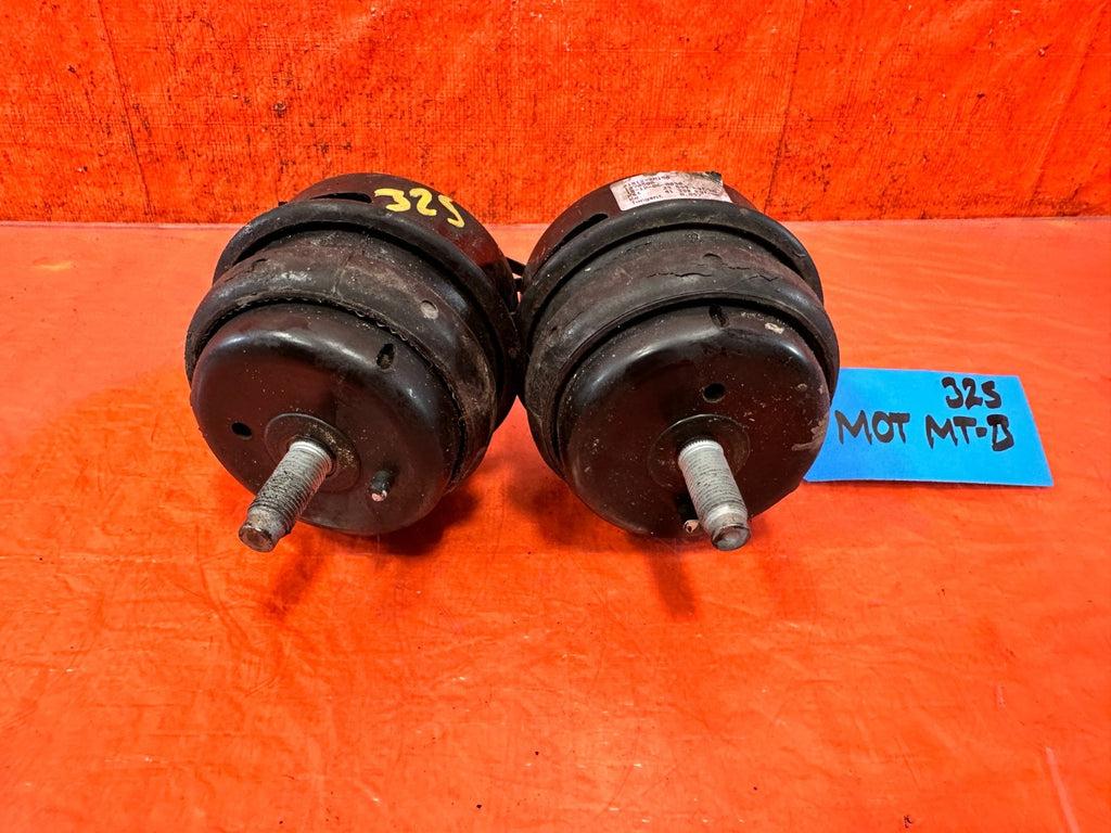12 14 HYUNDAI GENESIS COUPE BK2 2.0L G4KF   LEFT AND RIGHT ENGINE MOUNTS OEM 3252