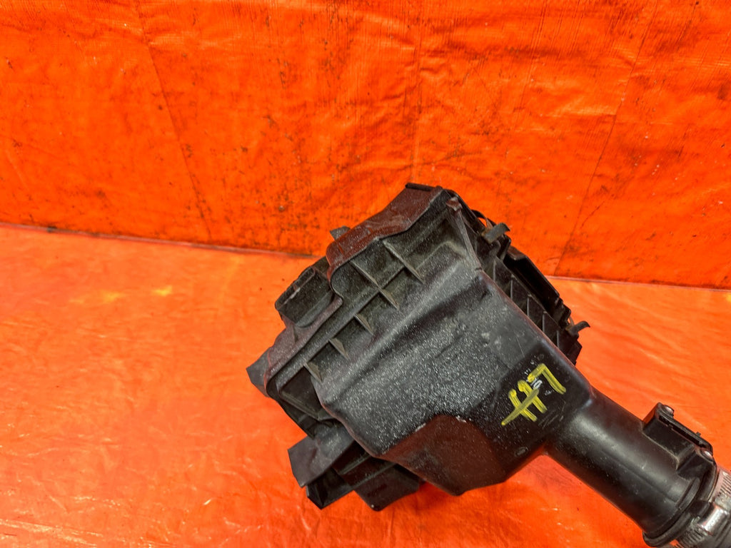 08 15 INFINITI G37 Q60 3.7L LEFT DRIVER AIR CLEANER INTAKE FILTER BOX OEM #3296