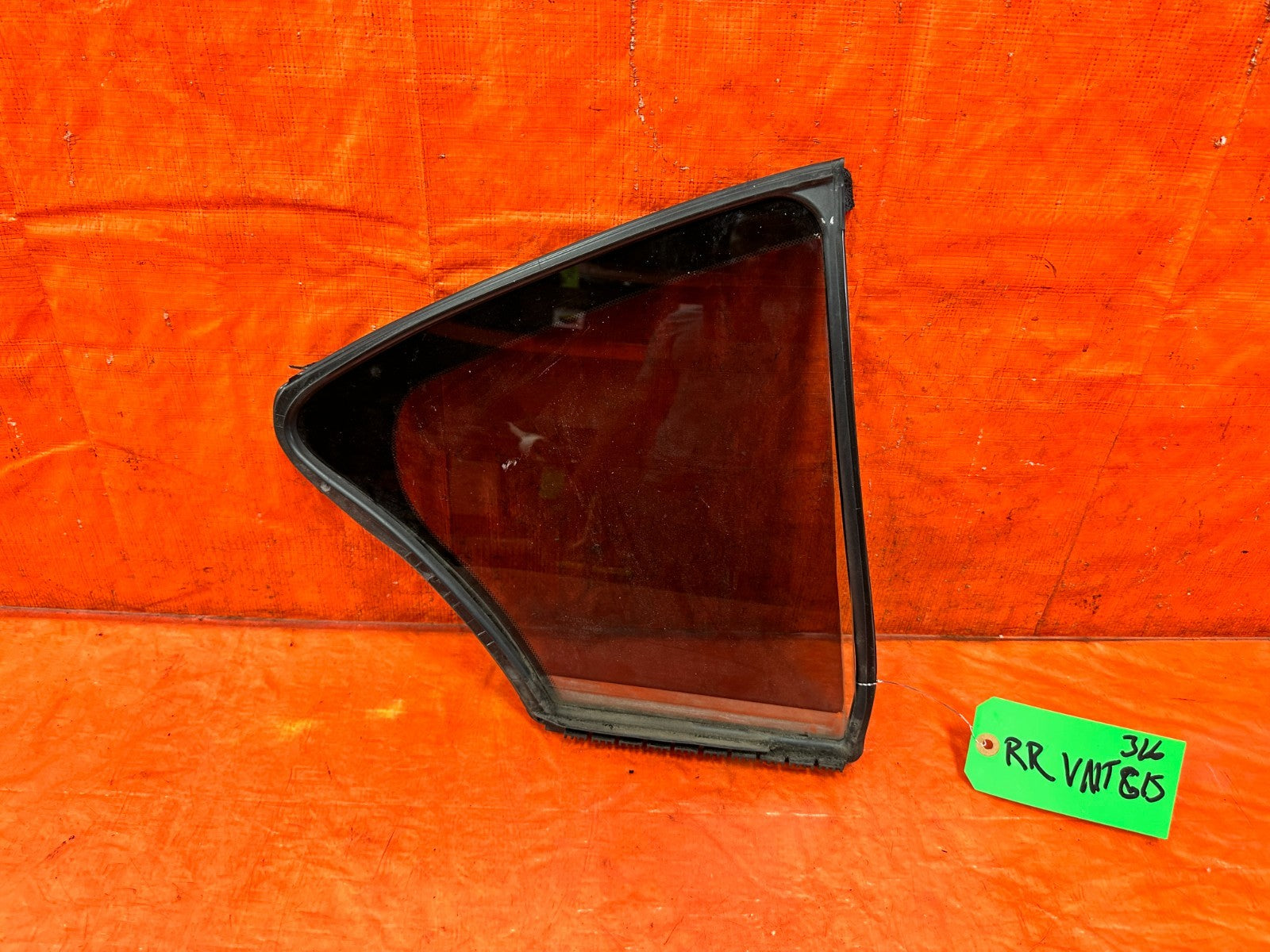 14 20 INFINITI Q50   PASSENGER RIGHT REAR   DOOR VENT GLASS   OEM #3160