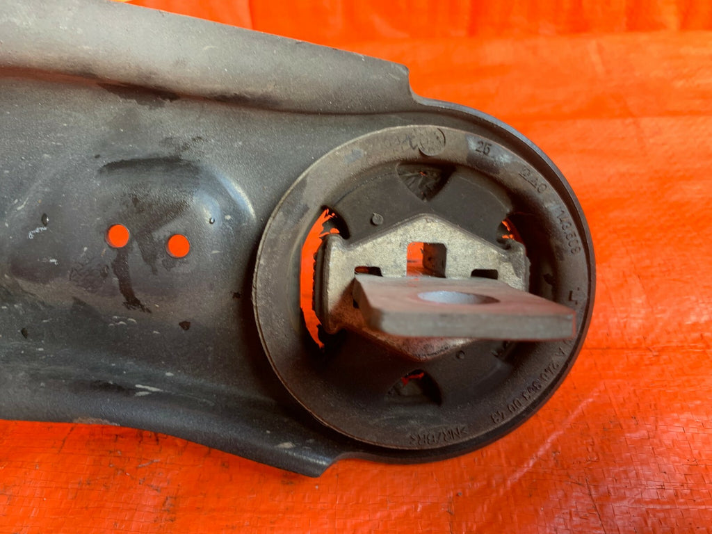 OEM 2015 15 MERCEDES BENZ CLA 250 4MATIC   PASSENGER RIGHT REAR TRAILING ARM6