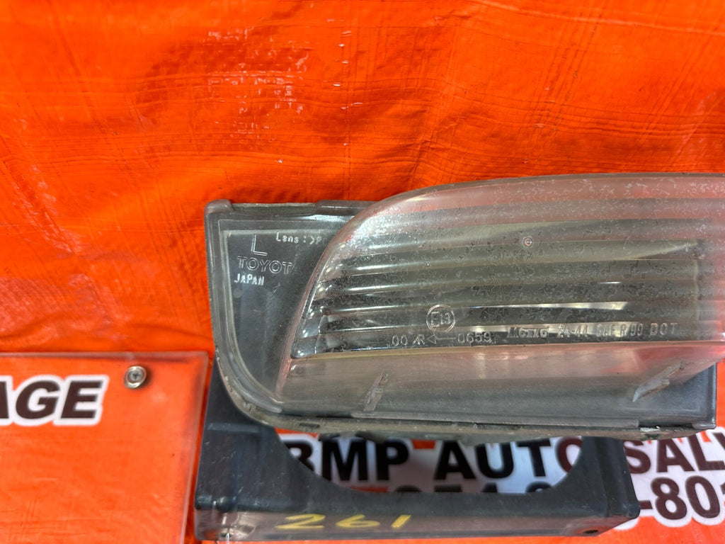 02 05 LEXUS SC430   DRIVER LEFT REAR REVERSE LIGHT LAMP   OEM #2615