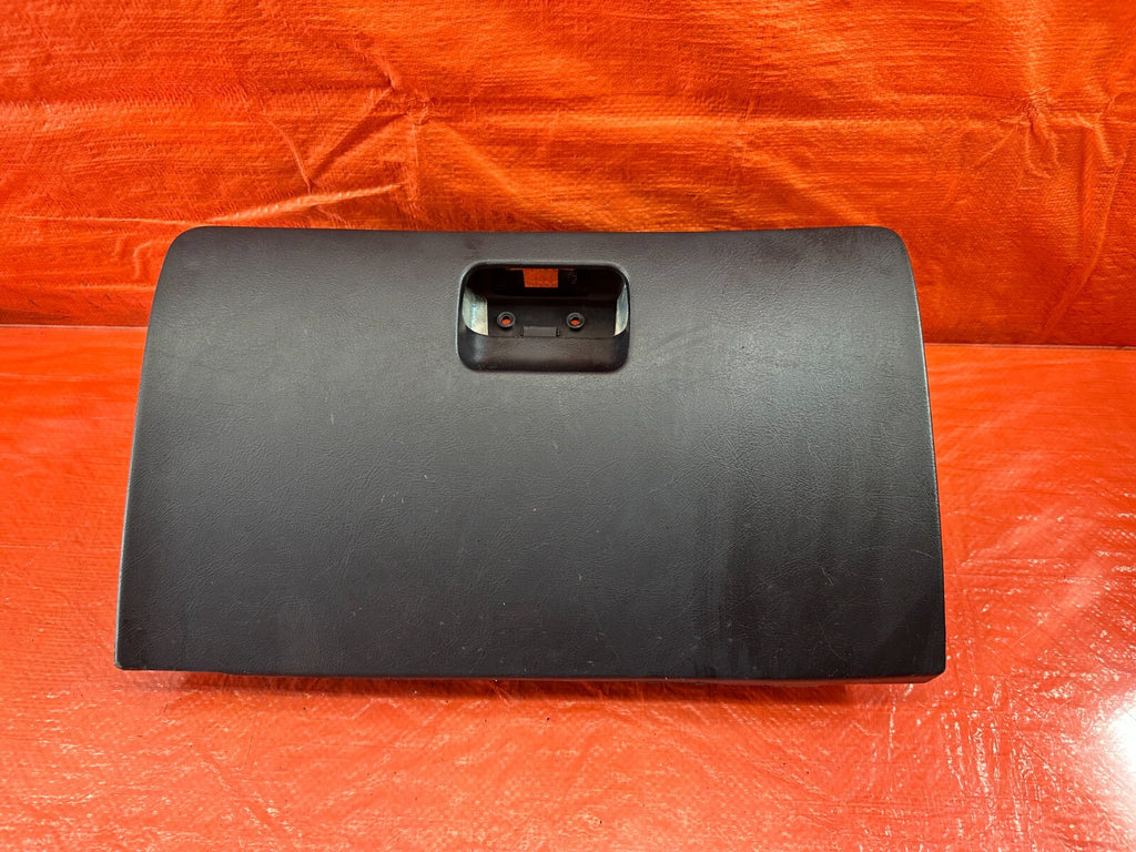 94 01 ACURA INTEGRA 2 & 4 DOOR   GLOVE BOX   BLACK   COLOR   OEM #2290