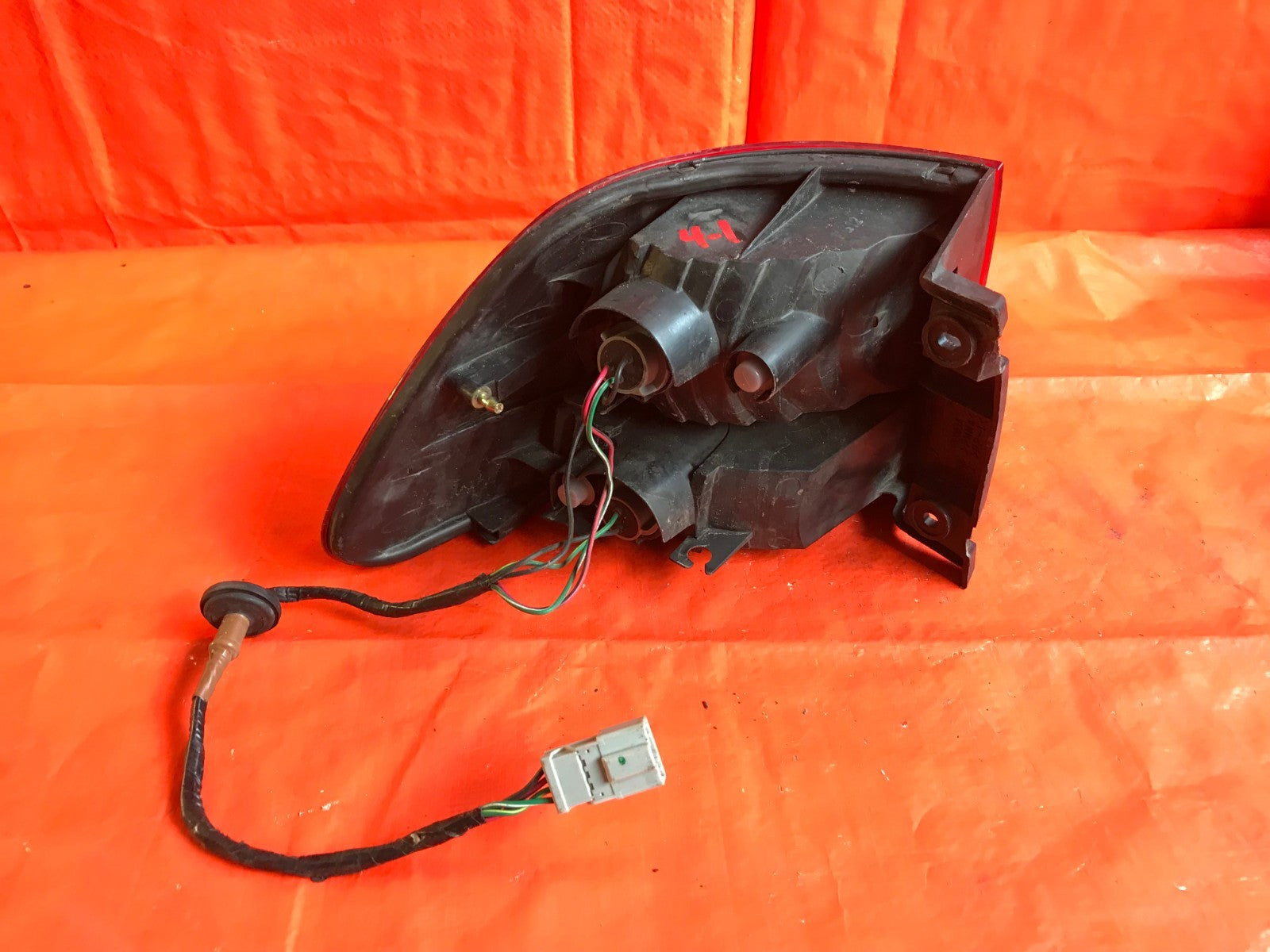 OEM 1999 99 HONDA ORTHIA PASSENGER RIGHT TAIL LIGHT LAMP R RH 6