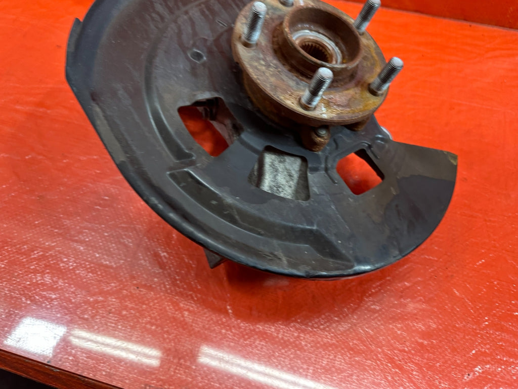 16 20 INFINITI Q50   AWD ONLY PASSENGER RIGHT FRONT SPINDLE KNUCKLE HUB OEM #2157
