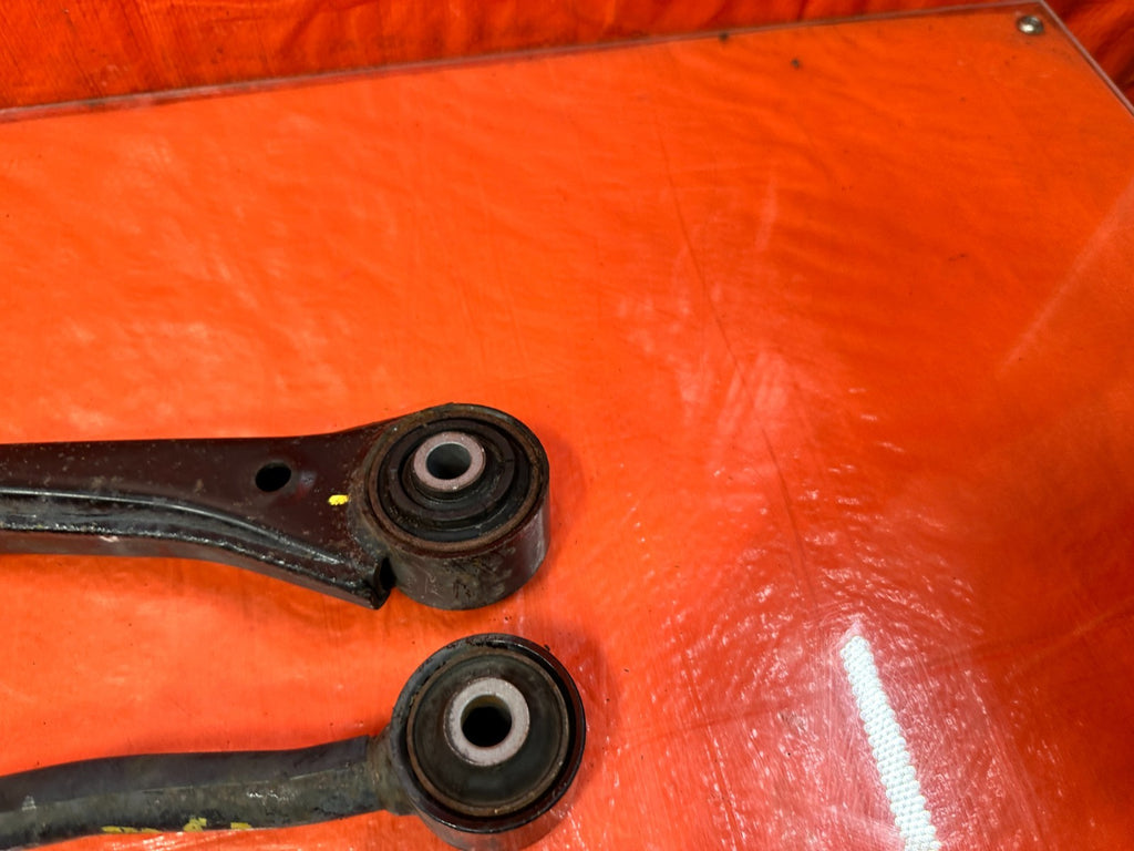 13 16 HYUNDAI GENESIS COUPE   LEFT REAR CONTROL ARMS UPPER LOWER ALL 4 OEM 30217