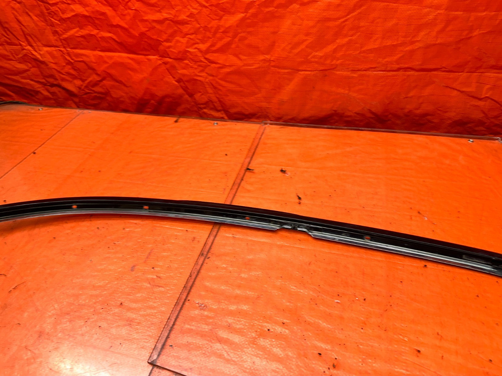 94-01 ACURA INTEGRA 4D LEFT DRIVER ROOF GLASS TRIM DRIP RETAINER OEM #34010