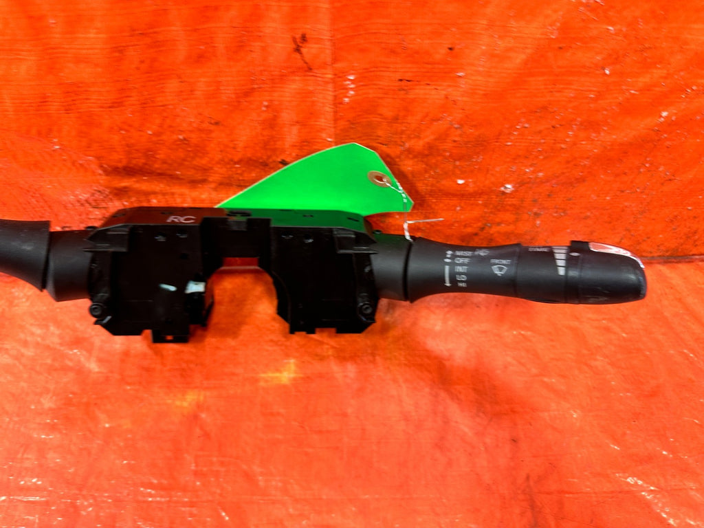 08 13 INFINITI G37 COUPE & CONVERTIBLE   HEADLIGHT AND WIPER COMBINATION SWITCH2