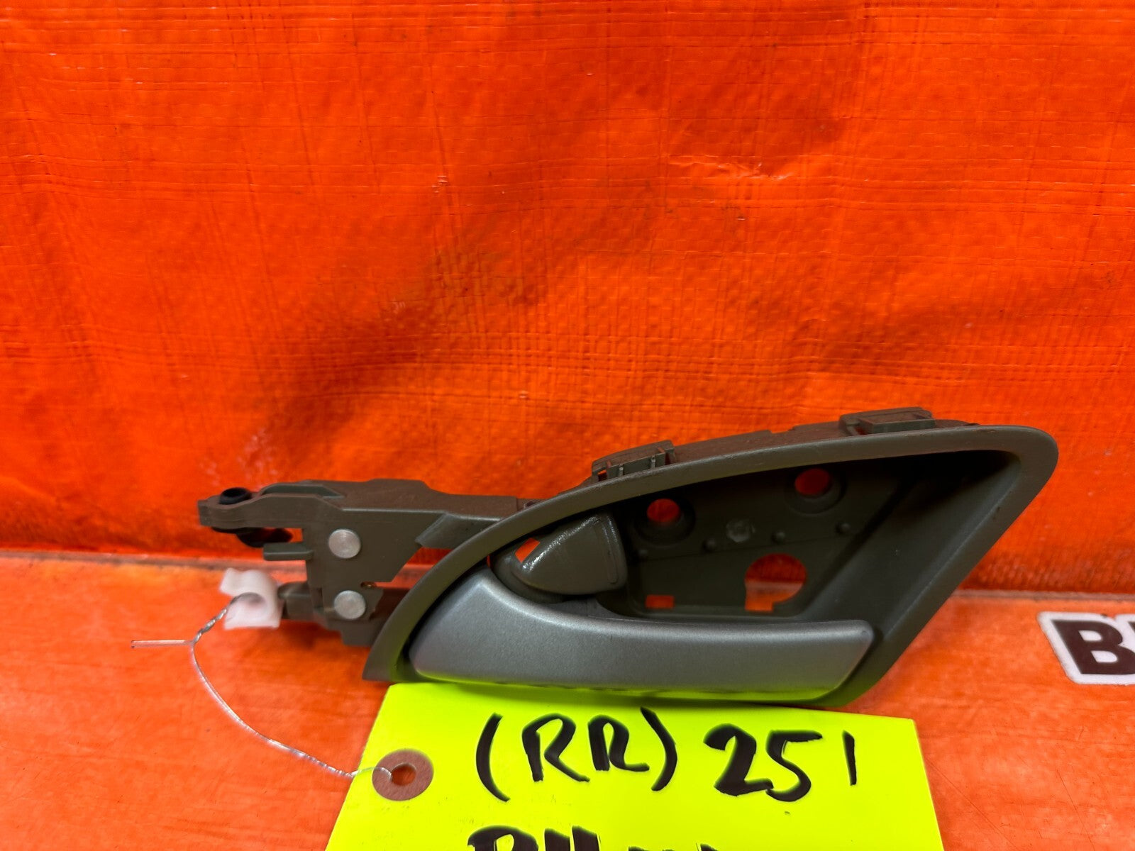 08 12 HONDA ACCORD SEDAN   DRIVER LEFT REAR   INTERIOR DOOR HANDLE   OEM 2515