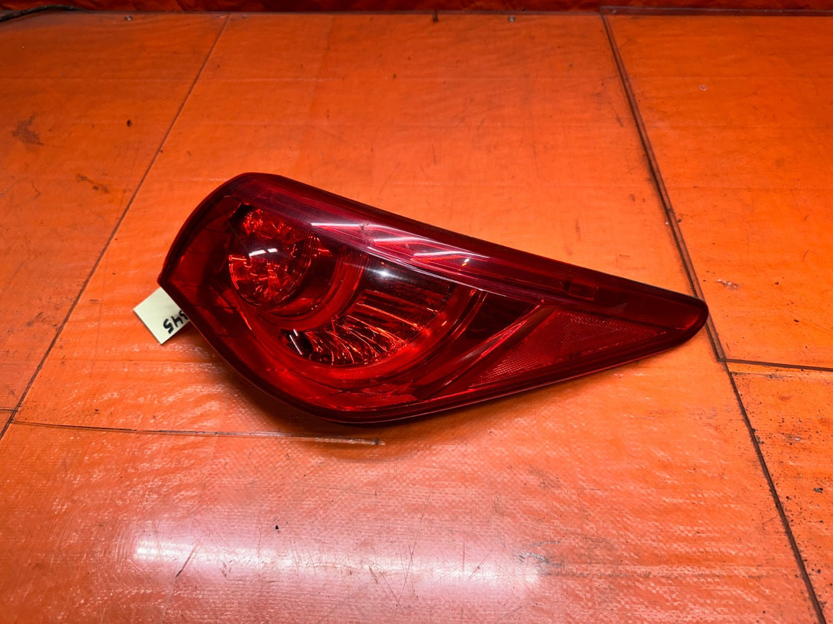 14-15 INFINITI Q50 3.7L AWD PASSENGER RIGHT OUTER QUARTER TAIL LIGHT LAMP OEM #34