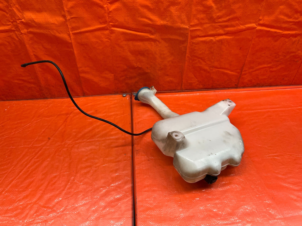 98 02 HONDA ACCORD 2.3L   WINDSHIELD WIPER RESERVOIR TANK W/ MOTOR   OEM #1679