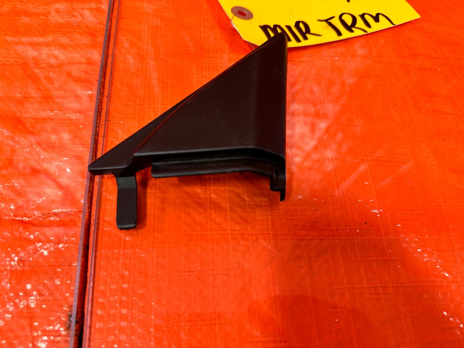 97 01 HONDA PRELUDE   INTERIOR MIRROR TRIM COVER PLASTIC PASSENGER RIGHT OEM 2634
