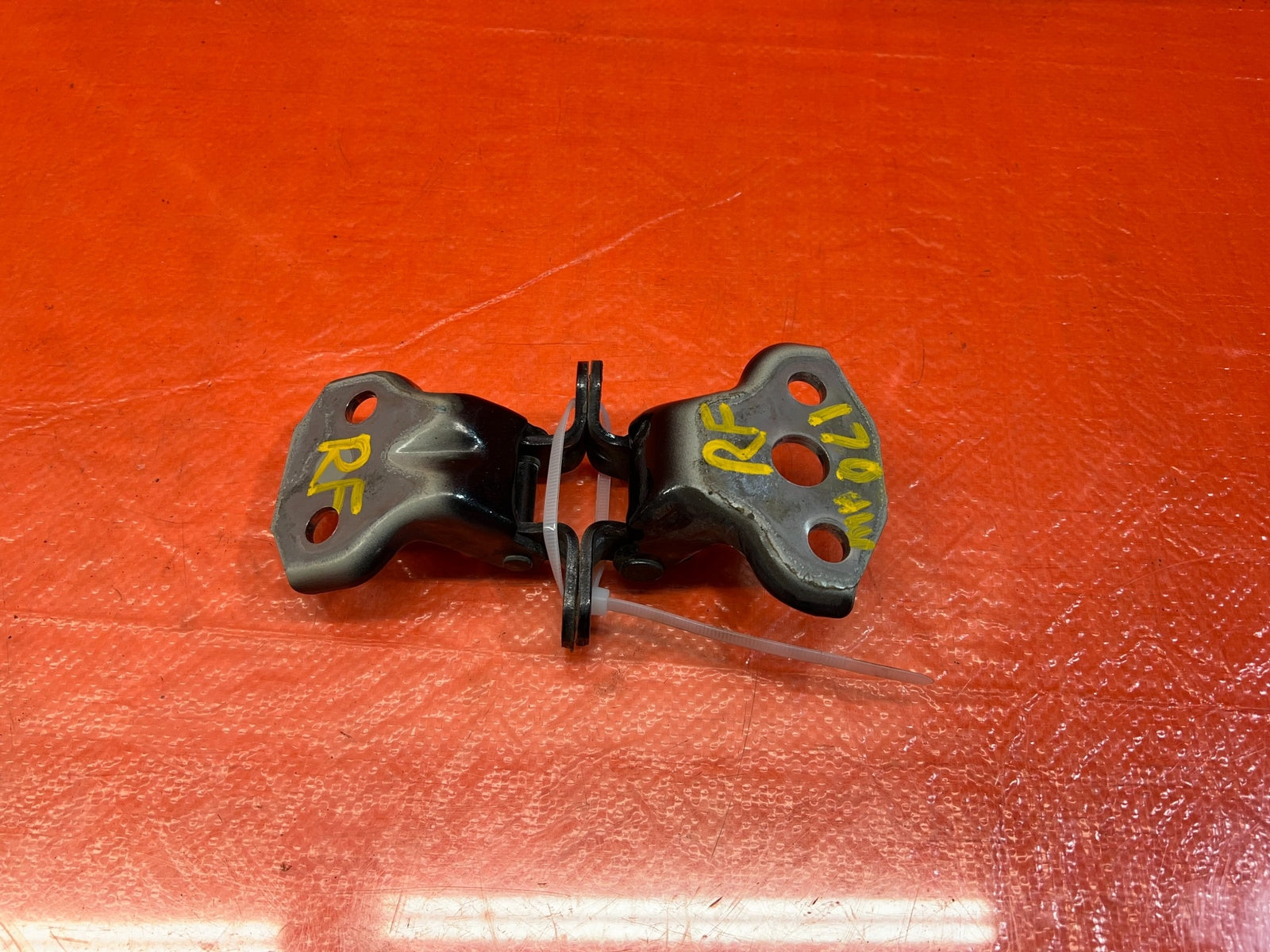 15 21 SUBARU WRX & STI PASSENGER RIGHT FRONT DOOR HINGE SET UPPER LOWER OEM 1707